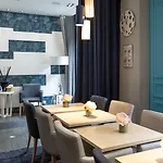 Hotel Montmartre 3*