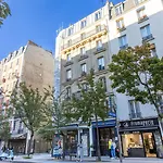 Montmartre Hotel