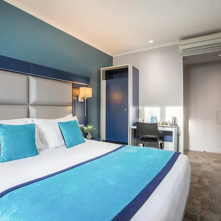 Montmartre Hotel