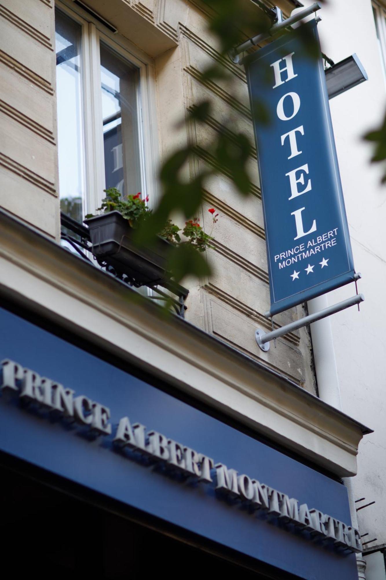 Montmartre Hotel Paris