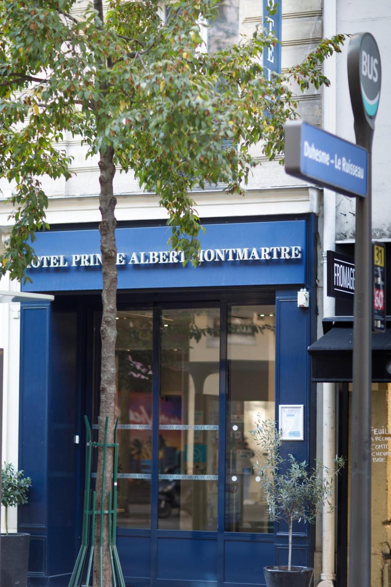 Montmartre Hotel Paris