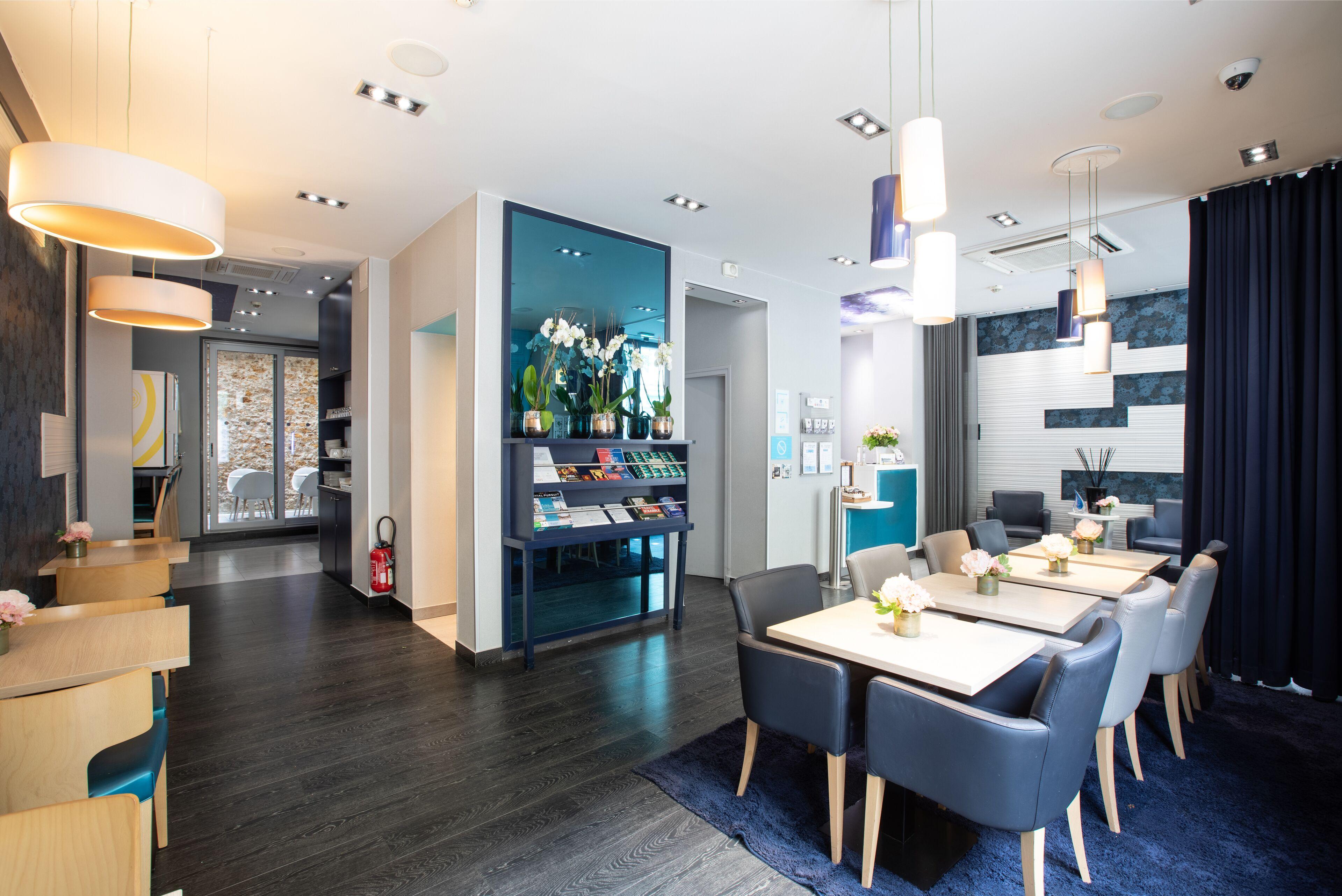 Montmartre Hotel Paris