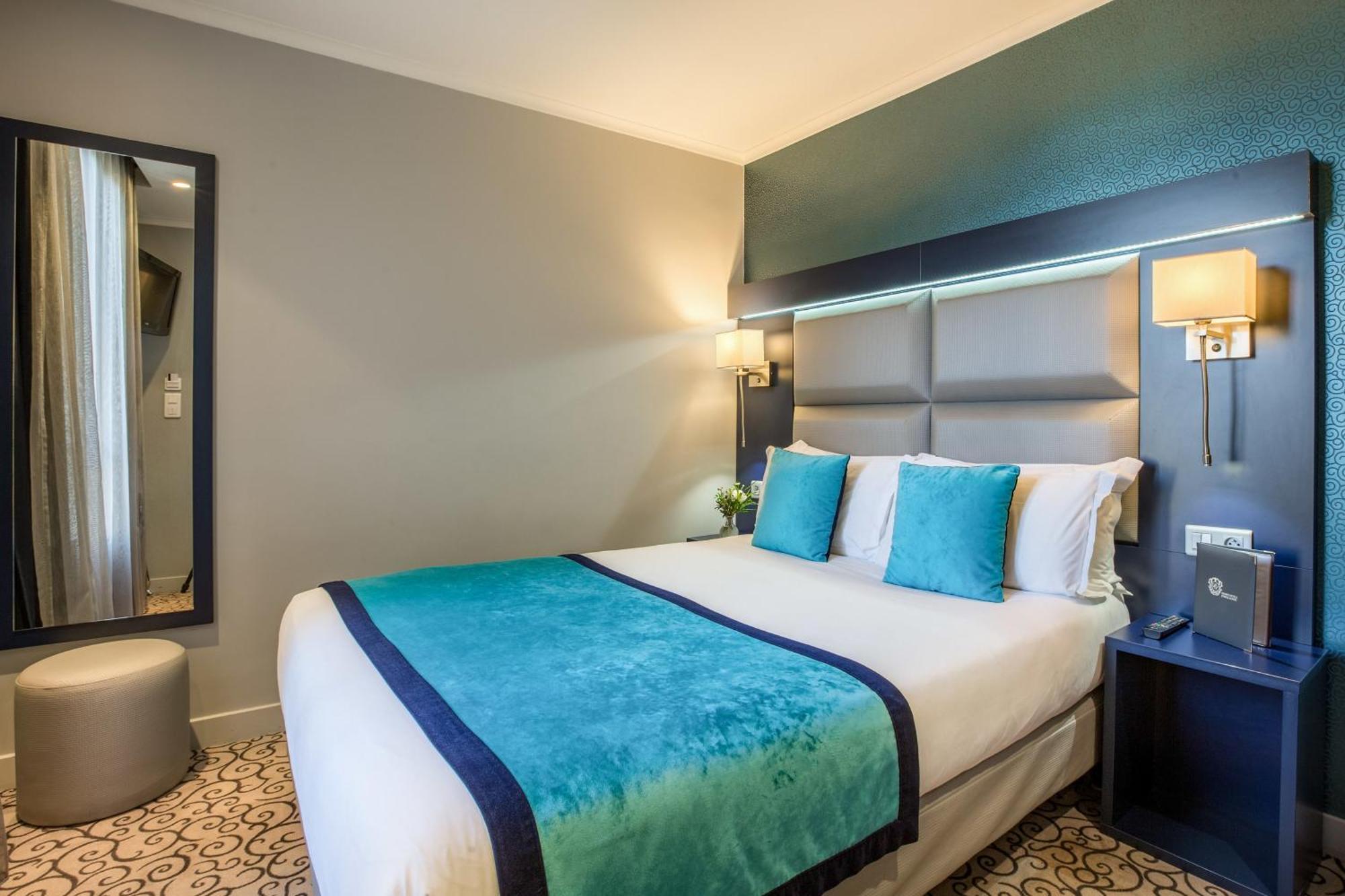 Hotel Montmartre Paris